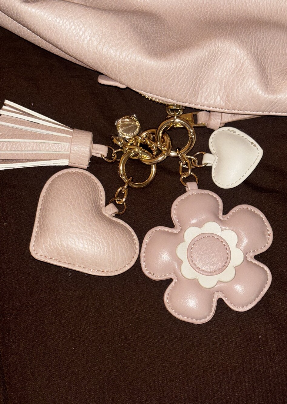 POPPY & PEONIES - BRAND NEW - BLUSH HOBO BAG w MATCHING POPPY & PEONIES CHARMS - Picture 4 of 4